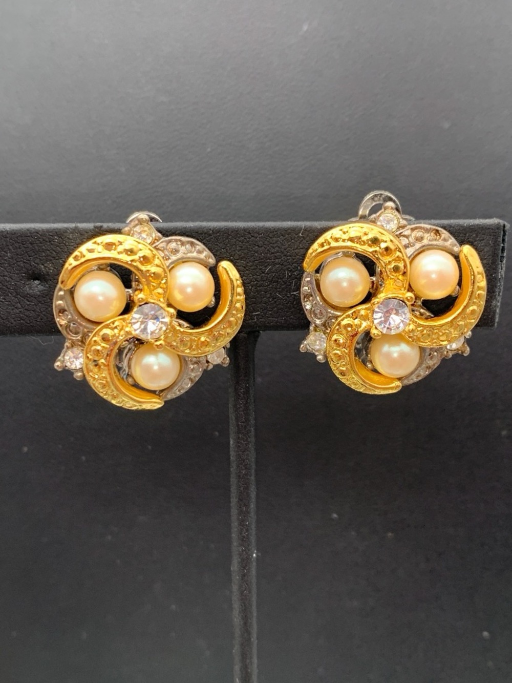 Vintage Gold-Tone & antiqued silver tone Pearl & rhinestone Clip-On Earrings